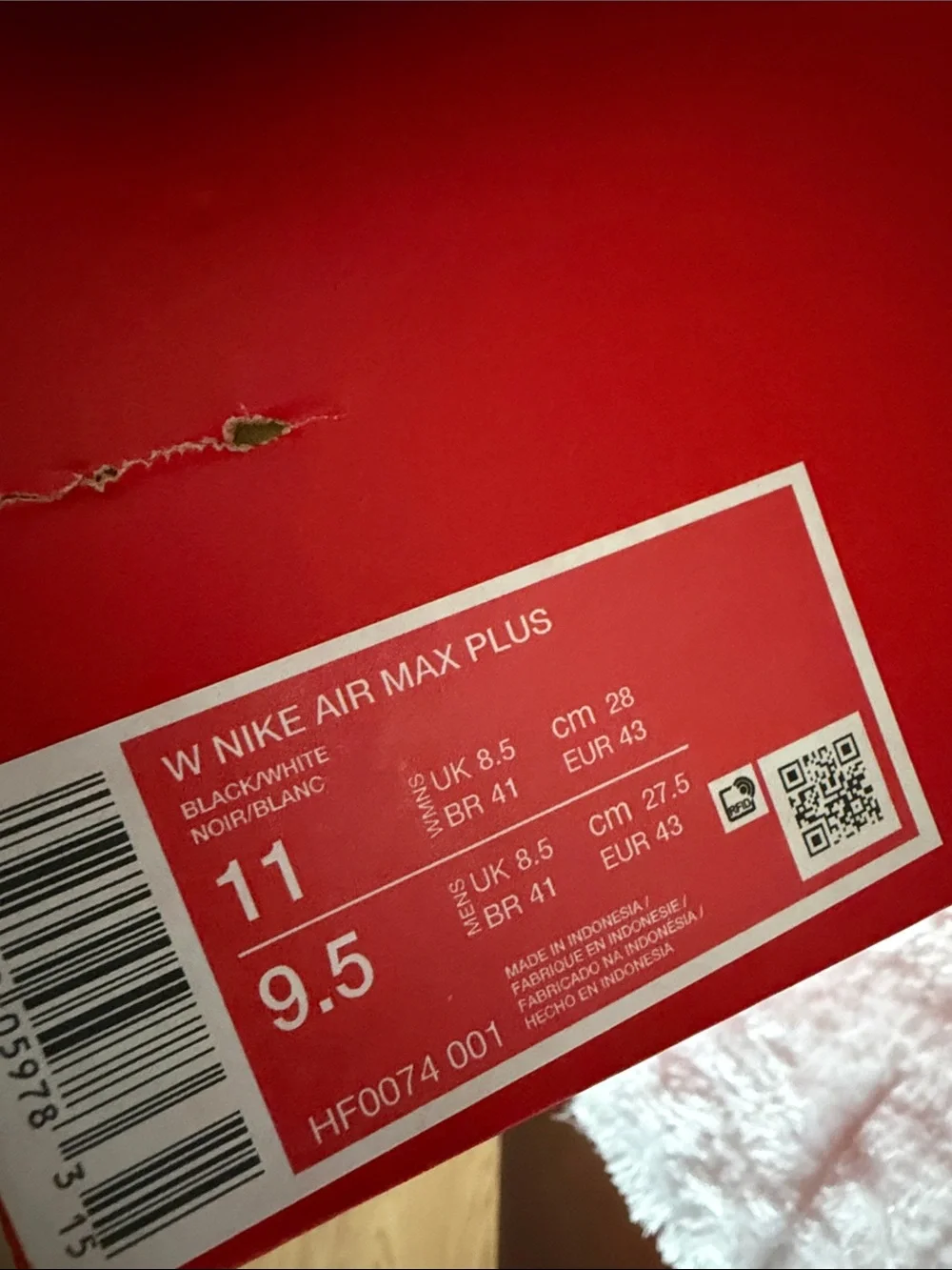 Nike women’s athletic